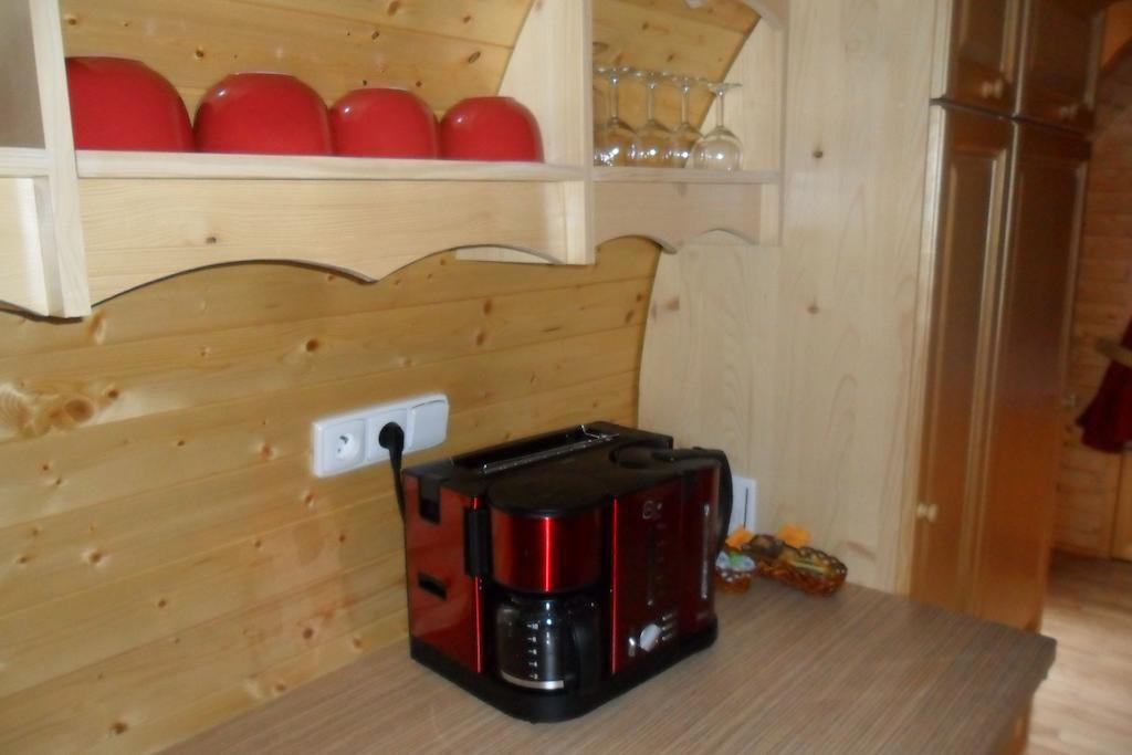Le Chalet Du Chemin Et Sa Roulotte Berviller-en-Moselle Kültér fotó